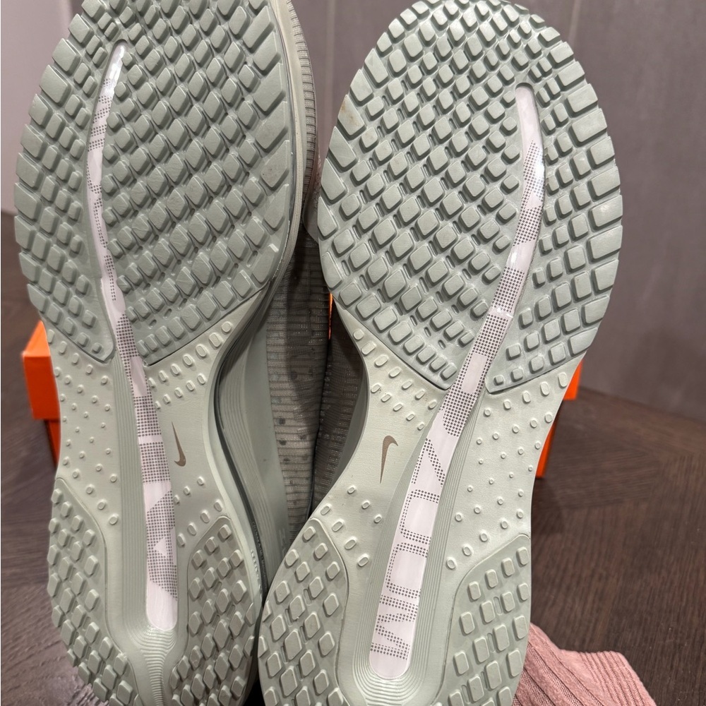 Men’s Nike Pegasus Premium - Picture 4 of 5